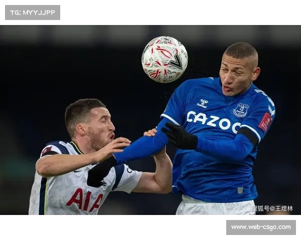 摩纳哥训练课重点演练定位球防守，应对布雷斯特边路传中